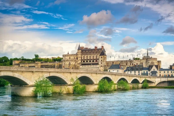 Chinon